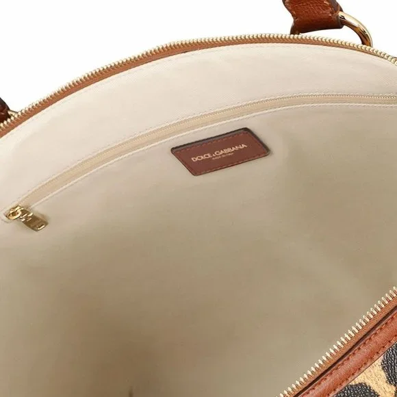 "Exude Elegance with the DOLCE & GABBANA Leopard-Print Crespo Handbag for Women" - Picture 5 of 5